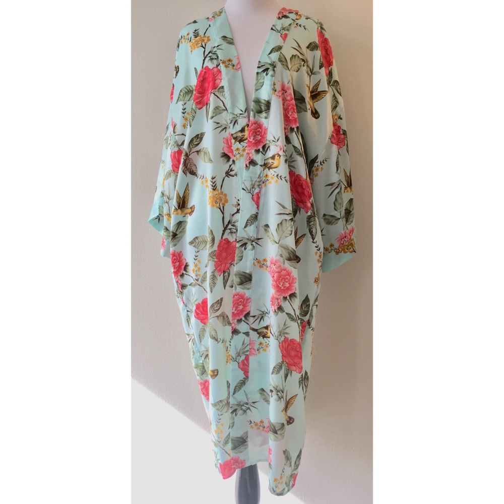 🆕 Forever 21 Japanese Kimono Floral Satin Robe M